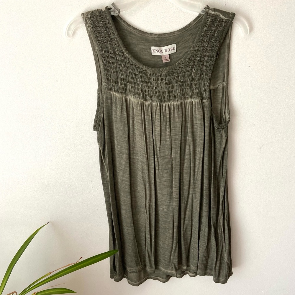 NWT Women’s Knox Rose Sleeveless Top Size Small